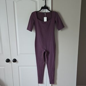 NWT OYSHO Mauve Stretchy Jumpsuit with Tapered Legs Built in Bra Size Small